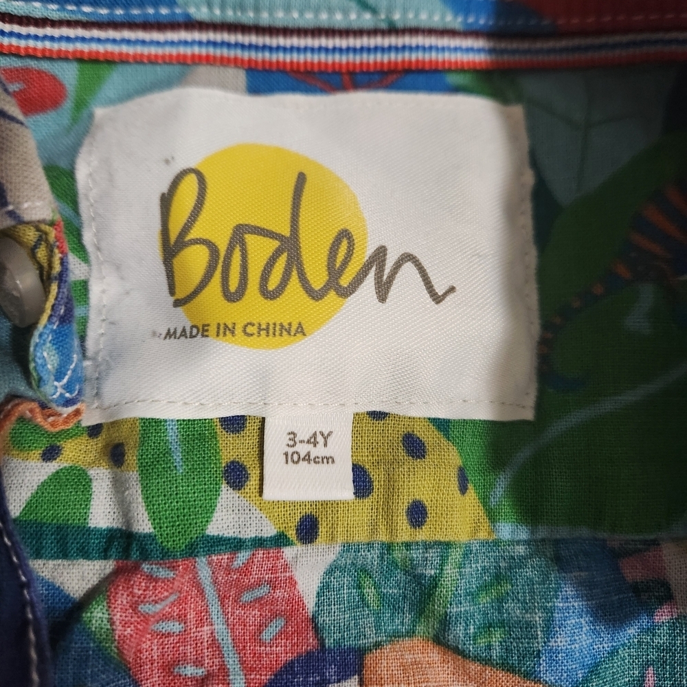 Boden Kids Colorful Jungle Print Button Down Shirt - Picture 5 of 8